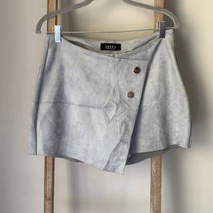 AKIRA NWT Light Blue Skort, Size Medium